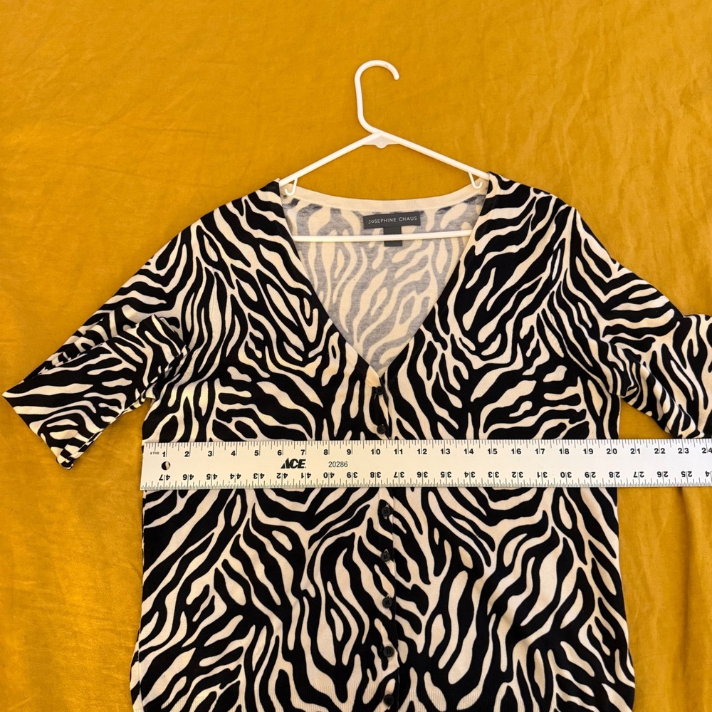 Josephine Chaus Zebra Print Silk Blend Cardigan Sweater Black Cream Womens L - Picture 6 of 6